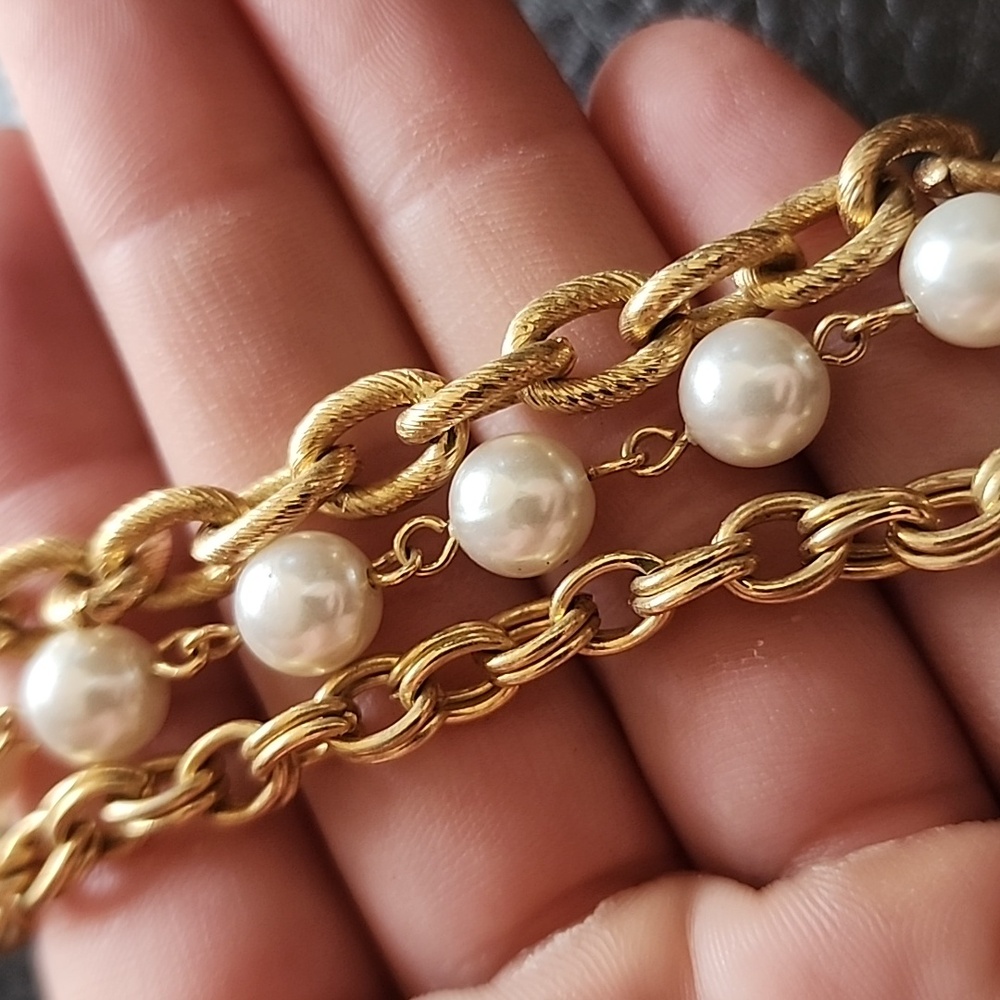 VTG Napier bracelet - Picture 3 of 7